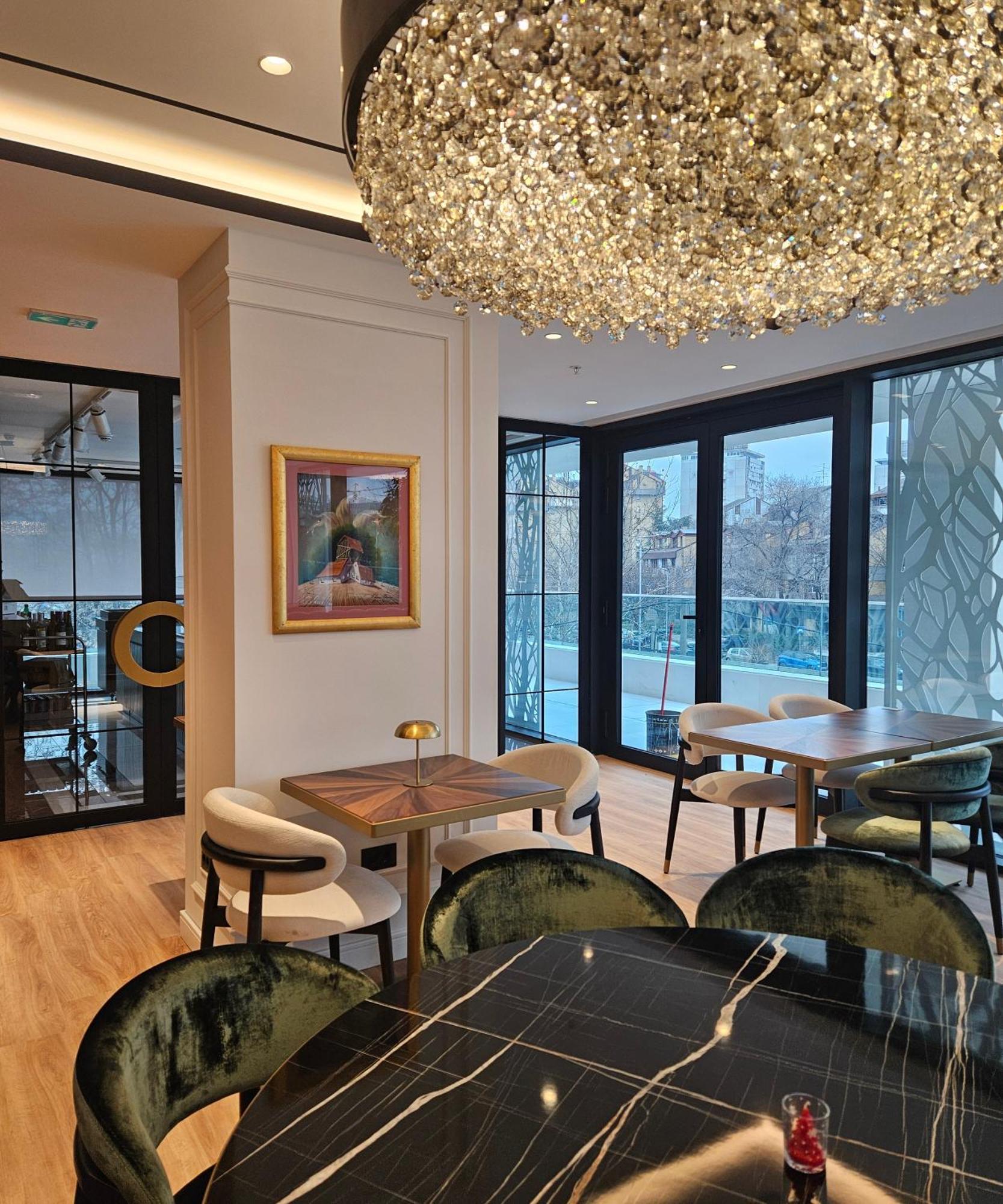 New Belgrade Premium Hotel Exterior foto
