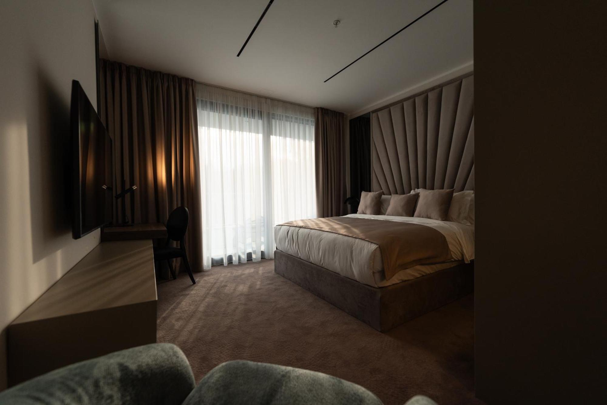 New Belgrade Premium Hotel Exterior foto