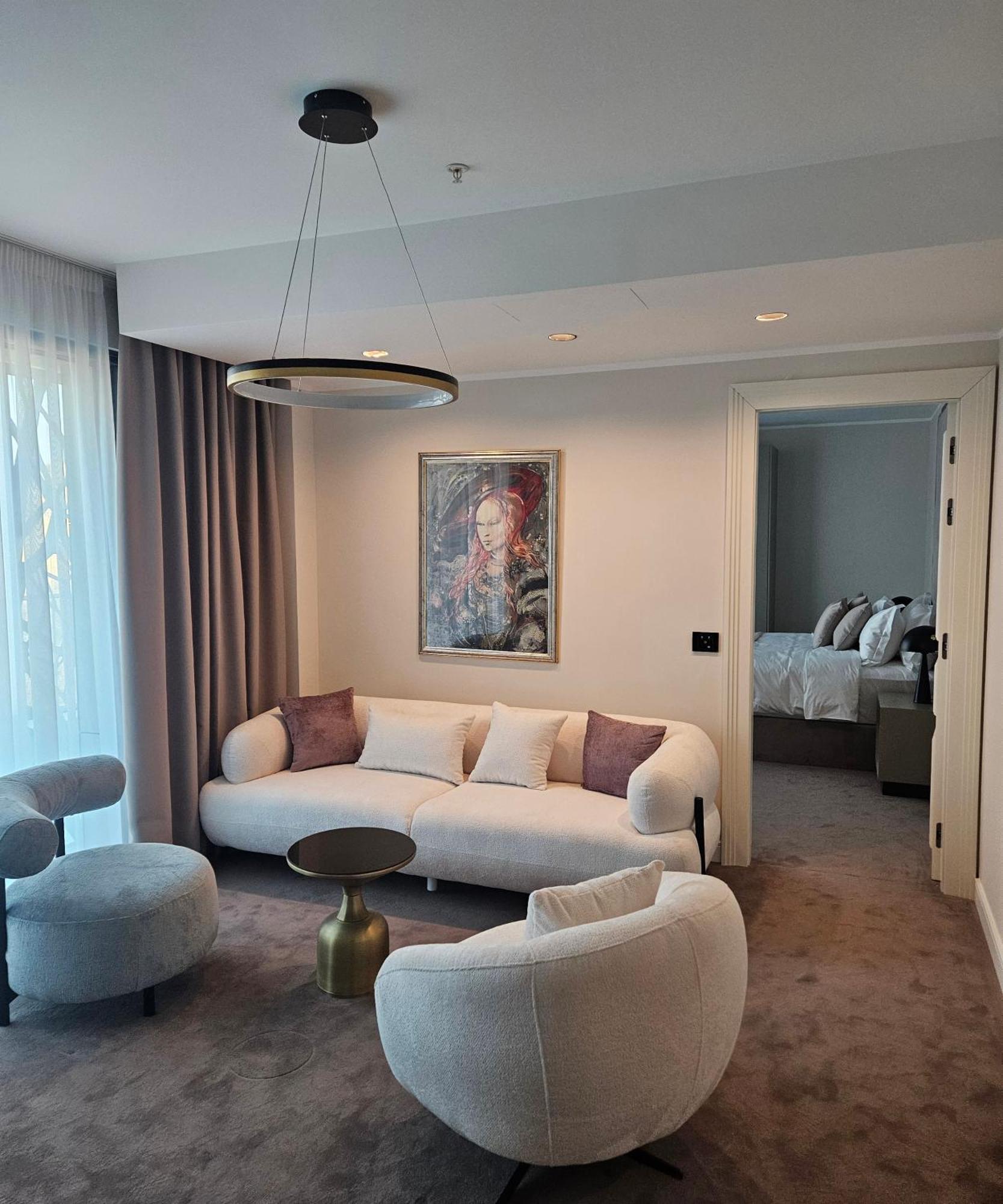 New Belgrade Premium Hotel Exterior foto